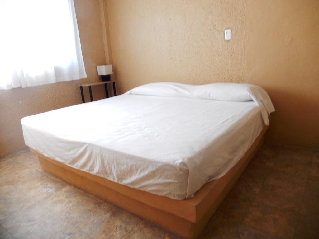 أكابولكو Hotel Evasion الغرفة الصورة